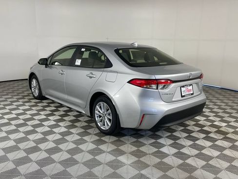 New 2026 Toyota Corolla LE FWD image 10
