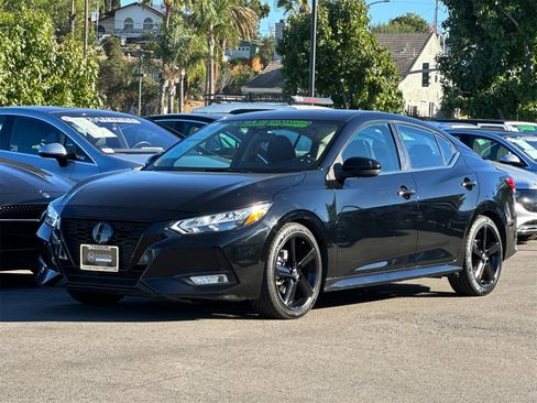 Used 2022 Nissan Sentra SR w/ Midnight Edition image 7