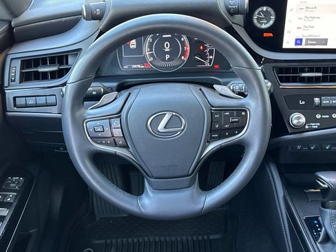 Certified 2025 Lexus ES 350 w/ Premium Package FWD image 16