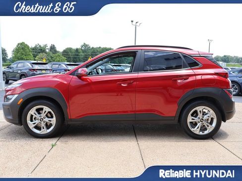 Used 2022 Hyundai Kona SEL w/ Convenience Package FWD image 3