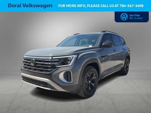 Used 2024 Volkswagen Atlas Peak Edition SE AWD/4WD image 1