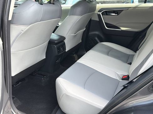 Used 2021 Toyota RAV4 XLE Premium AWD/4WD image 13
