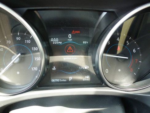 Used 2019 Jaguar F-PACE Premium AWD/4WD image 24