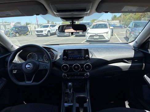 Used 2025 Nissan Sentra S FWD image 31