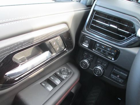 New 2026 GMC Yukon AT4 Ultimate image 16