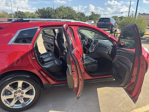 Used 2010 Cadillac SRX Premium FWD image 13