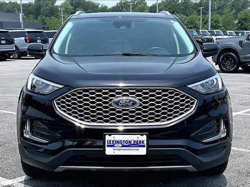 Used 2024 Ford Edge SEL w/ Convenience Package AWD/4WD image 2