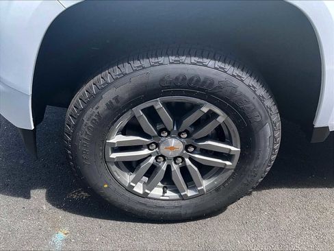 New 2025 Chevrolet Colorado LT image 8