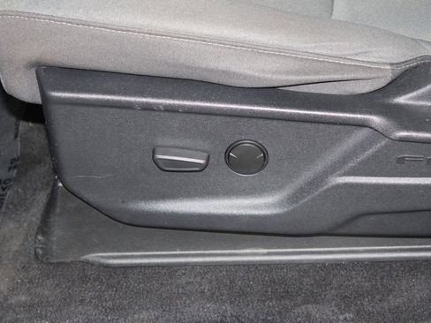 Used 2023 Ford F150 XLT image 19