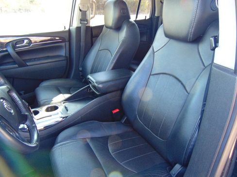 Used 2017 Buick Enclave Premium w/ Experience Buick Package image 8