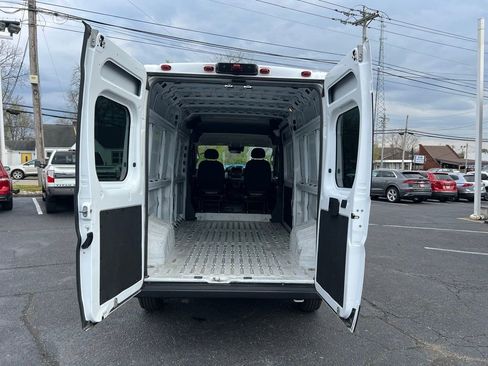 Used 2023 RAM ProMaster 2500 image 9