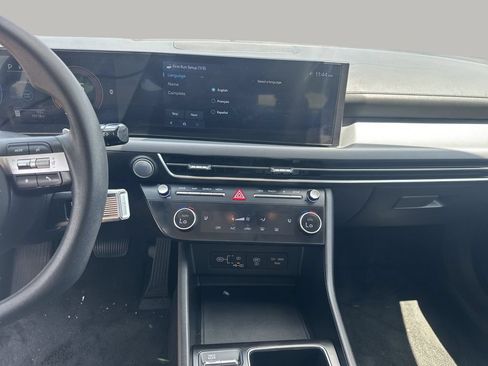 Used 2025 Hyundai Sonata SEL FWD image 16