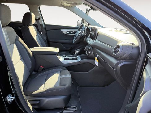 New 2026 Chevrolet Blazer LT w/ Midnight/Sport Edition image 4