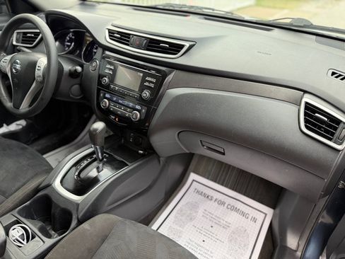 Used 2015 Nissan Rogue SV AWD/4WD image 13