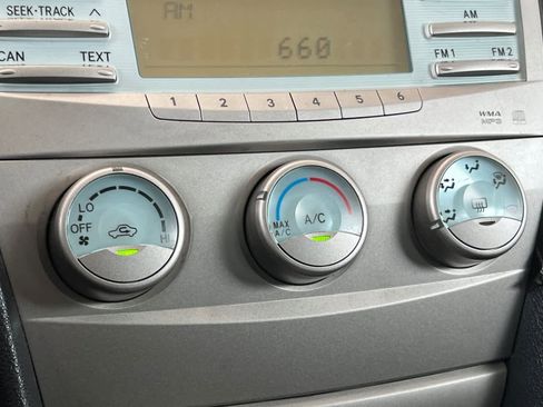 Used 2009 Toyota Camry SE FWD image 20