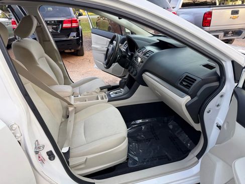 Used 2014 Subaru Crosstrek 2.0i Premium w/ Moonroof Package image 10