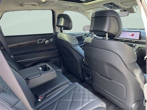 Used 2025 Genesis GV80 3.5T Prestige image 19