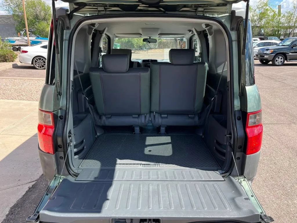 Used 2005 Honda Element LX image 12