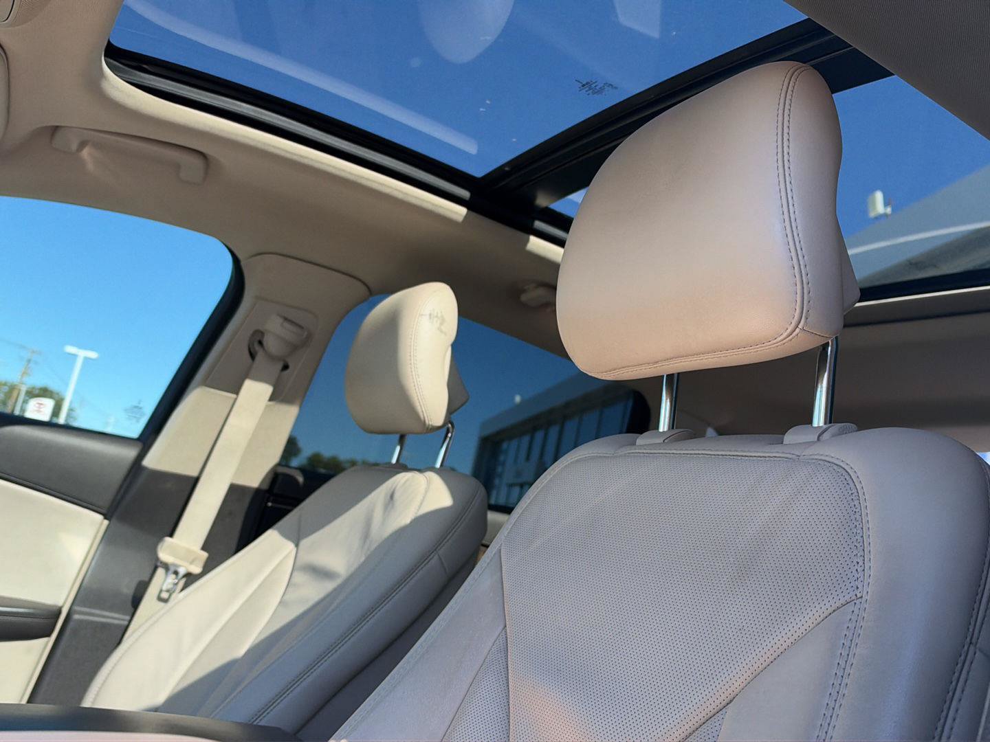 Used 2017 Lincoln MKX Reserve w/ Lincoln MKX Climate Package AWD/4WD image 7