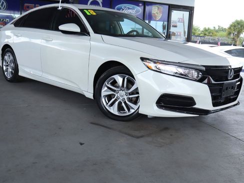 Used 2018 Honda Accord LX image 3