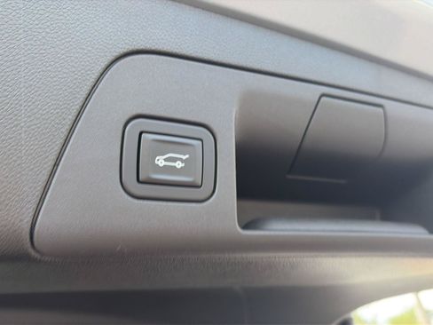 Used 2023 Buick Envision Essence AWD/4WD image 16