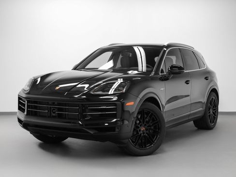 Certified 2026 Porsche Cayenne E-Hybrid AWD/4WD image 6