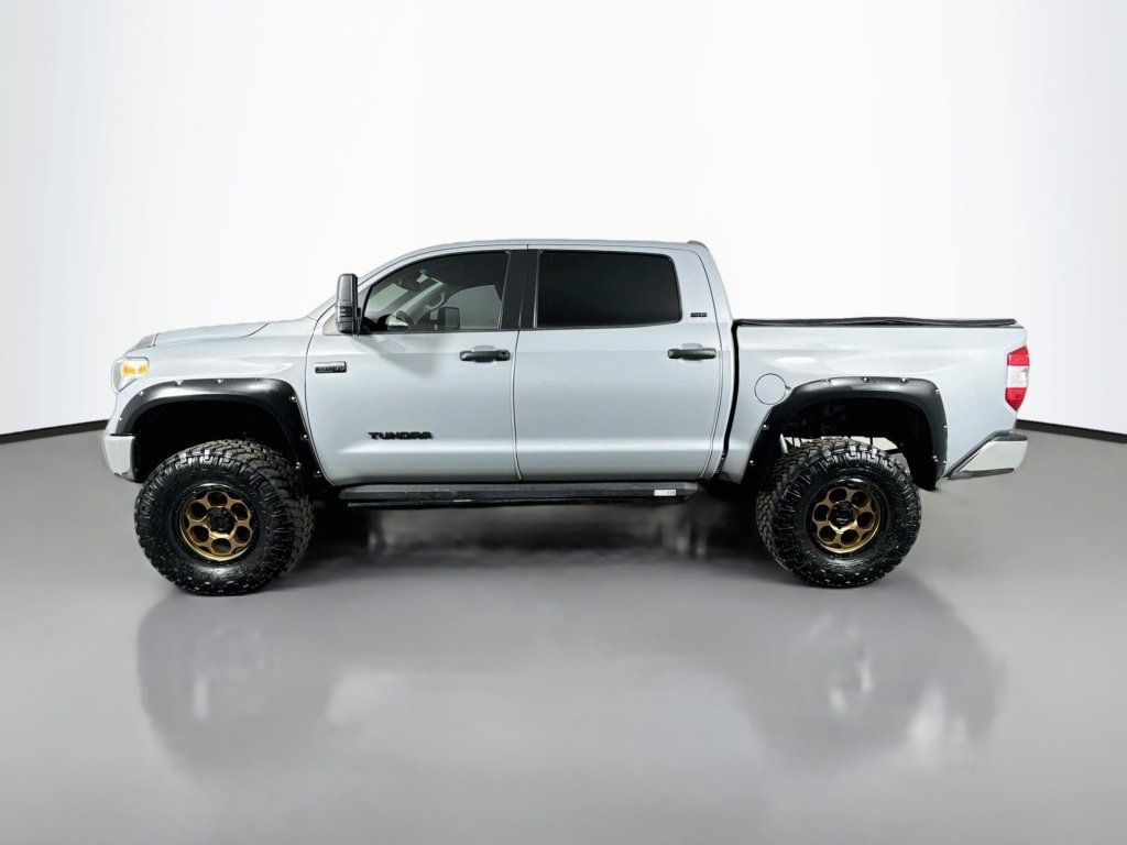 Used 2021 Toyota Tundra SR5 w/ SR5 Leather Package AWD/4WD image 2