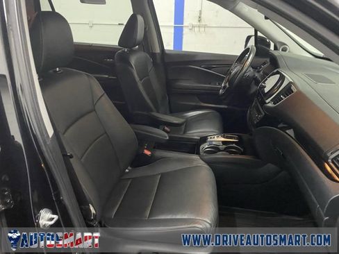 Used 2021 Honda Pilot Touring image 22