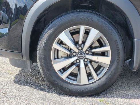 Certified 2024 Nissan Pathfinder SL FWD image 7