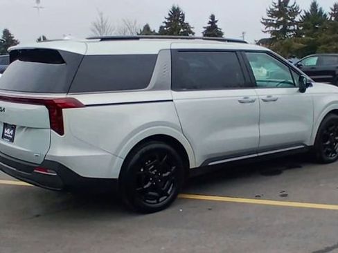 New 2026 Kia Carnival SX Prestige FWD image 3