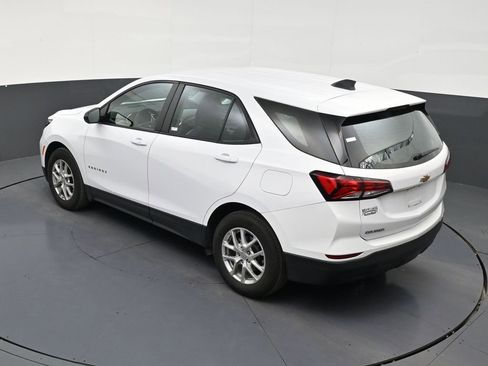 Used 2024 Chevrolet Equinox LS FWD image 14