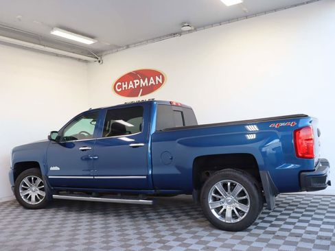 Used 2016 Chevrolet Silverado 1500 High Country w/ High Country Premium Package image 3