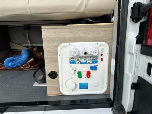 Used 2021 RAM ProMaster 2500 image 24