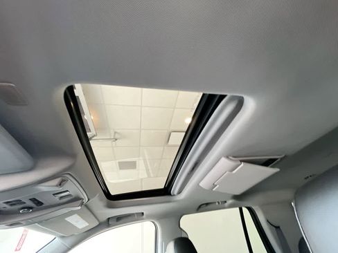 Used 2020 Cadillac Escalade Luxury image 22