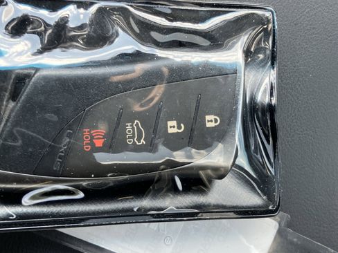 Used 2020 Lexus ES 350 F Sport w/ Accessory Package image 39