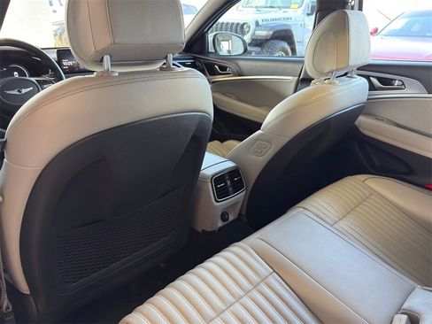 Used 2022 Genesis G70 3.3T image 28