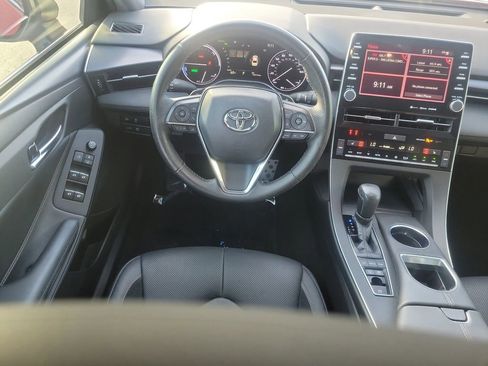 Used 2021 Toyota Avalon XSE image 14