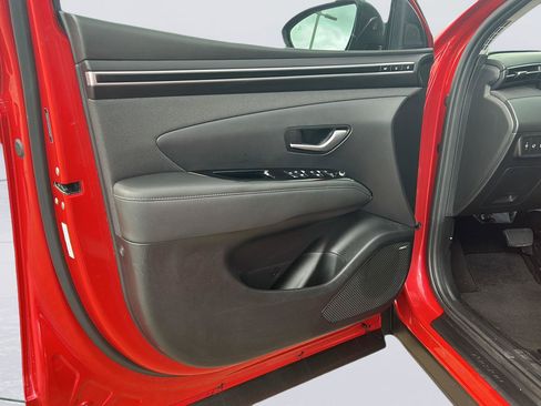 Used 2023 Hyundai Tucson Limited w/ Cargo Package FWD image 8