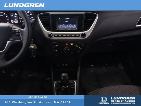 Used 2021 Hyundai Accent SE FWD image 19
