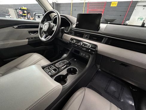Certified 2023 Honda Pilot Touring image 20