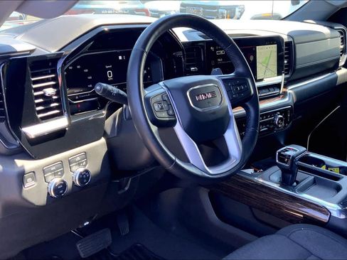 Used 2023 GMC Sierra 1500 Elevation AWD/4WD image 17
