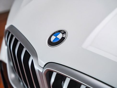 Certified 2024 BMW X6 xDrive40i w/ Premium Package AWD/4WD image 9