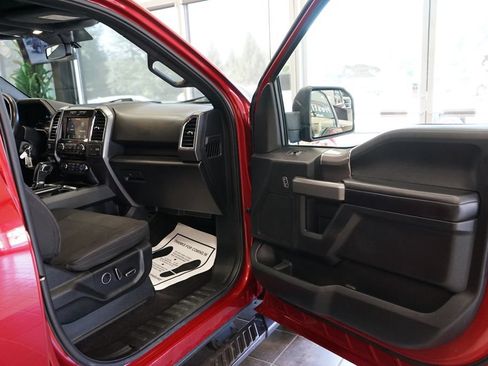 Used 2016 Ford F150 XLT w/ Equipment Group 302A Luxury AWD/4WD image 40