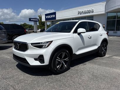 Used 2023 Volvo XC40 B5 Plus