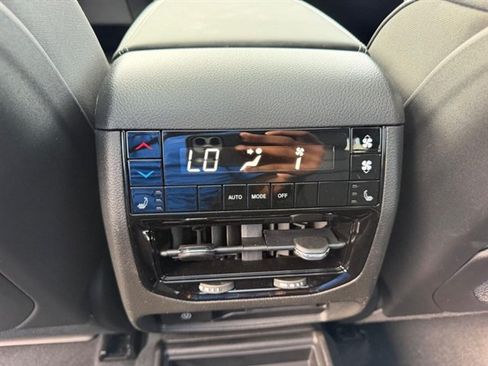 New 2026 Jeep Grand Cherokee L Limited AWD/4WD image 12