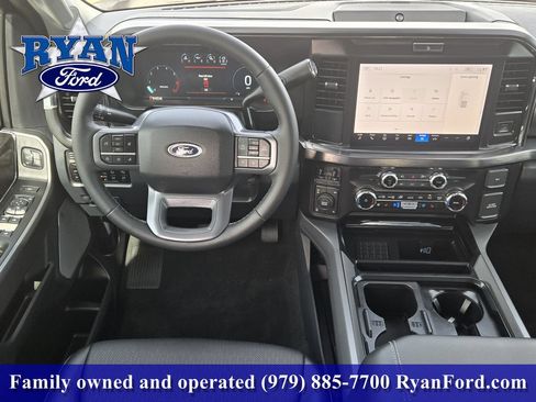 Certified 2026 Ford F250 Lariat w/ Black Appearance Package AWD/4WD image 19