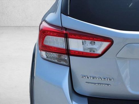 Used 2019 Subaru Crosstrek 2.0i Limited w/ Moonroof Package w/Navigation AWD/4WD image 9