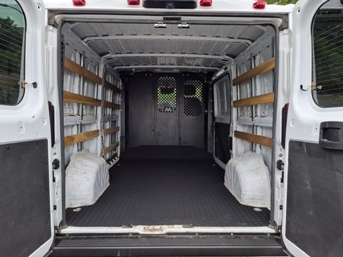Used 2025 RAM ProMaster 2500 w/ U-Haul Equipment Group FWD image 7