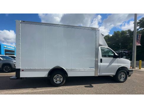 New 2025 Chevrolet Express 3500 Work Van w/ Power Convenience Package image 2