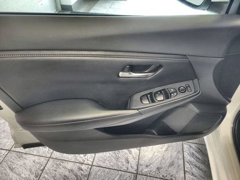 Used 2023 Nissan Sentra SV FWD image 13